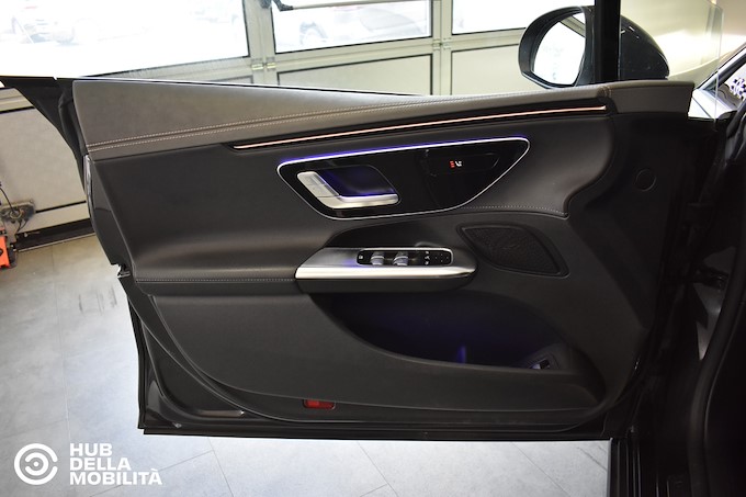 MERCEDES-BENZ EQE 350+ Advanced